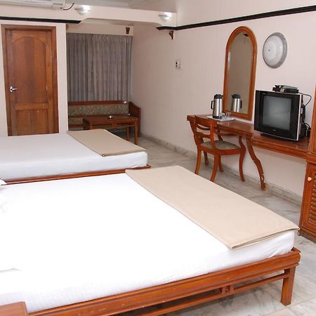 Amogha International Hotel Chitradurga Exterior foto