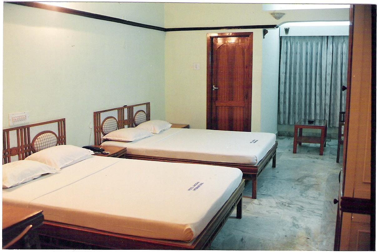 Amogha International Hotel Chitradurga Exterior foto